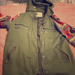 COPY - Military style coat w/ hood. Perfect for s…